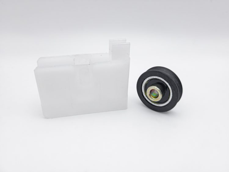 Rodamiento con carcasa de nylon para puertas y ventanas correderas. Serie 300 nylon. RAN (8 UNIDADES)