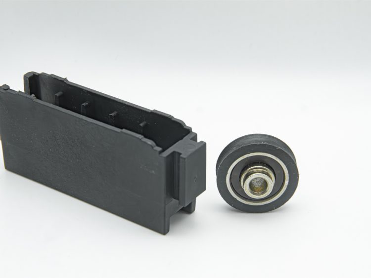 Rodamiento con carcasa de nylon para puertas y ventanas correderas. Alta resistencia al uso. Serie Giralda nylon (8 UNIDADES) RAN