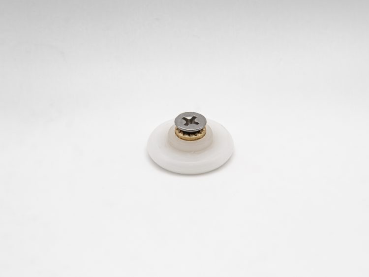 Rueda de nylon para mampara frontal con rodamiento de casquillo. Eje roscado M4, diámetro 20 mm. RAN (6 uds)