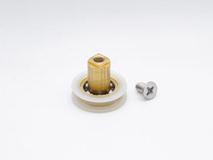 Rueda para mampara corredera angular con rodamiento de bolas, cuello largo, pista cóncava. Eje roscado, M4, diámetro 22 mm. RAN (6 unidades)