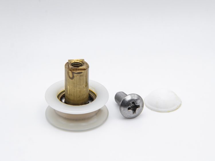 Rueda para mampara corredera angular con rodamiento de bolas, cuello largo, pista cóncava. Eje roscado M5, diámetro 24 mm, tornillo M5x10. RAN (6 unidades)