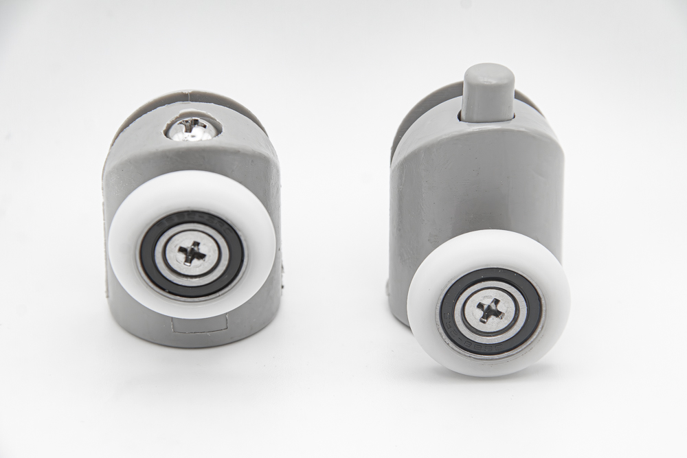 Juego de rodamientos articulados con soporte de nylon para mampara de ducha. Tornillo M4, diámetro rueda 23 mm. RAN