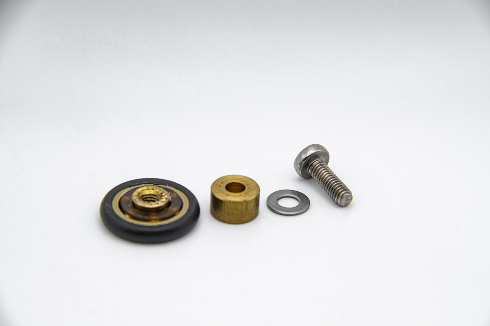 Rueda para mampara frontal con rodamiento de bolas y prolongador de 6 mm. Eje roscado M4, diámetro 20 mm. RAN (4 unidades) - Imagen 6