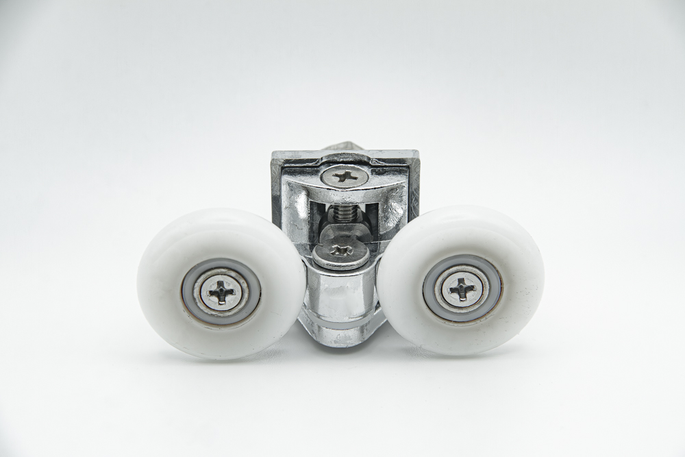 Rodamiento doble articulado con soporte cromado para mampara de ducha. Tornillo M6, diámetro rueda 26 mm. RAN (2 unidades)