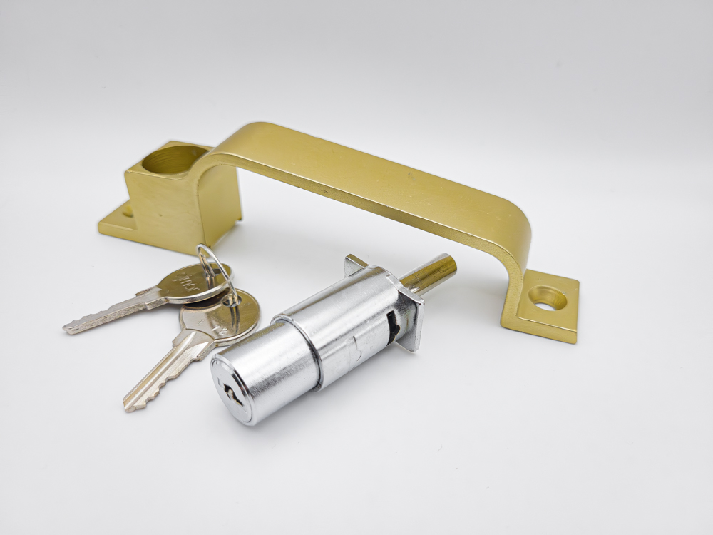 Cierre central asa con bombillo y llave oro. RAN (1 UNIDAD)