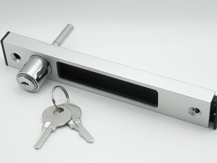 Cierre uñero con bombillo y llave plata con prolongador 24 mm. RAN (1 UNIDAD)