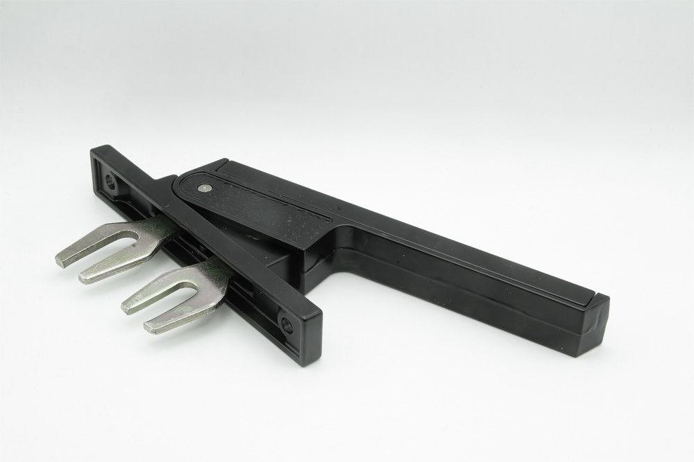 Cremona accionamiento frontal pletina aluminio negra. RAN (1 UNIDAD)