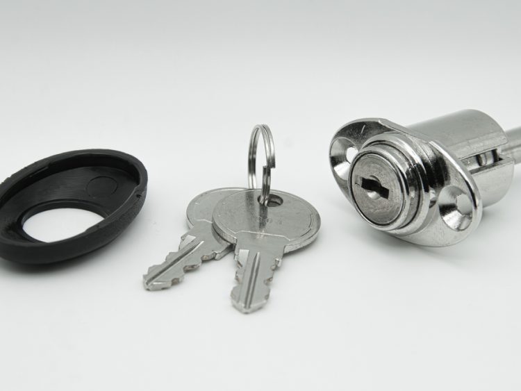 Cerradura de seguridad con pulsador para ventanas correderas con 2 llaves y tapa negra - RAN ( 2 UNIDADES )