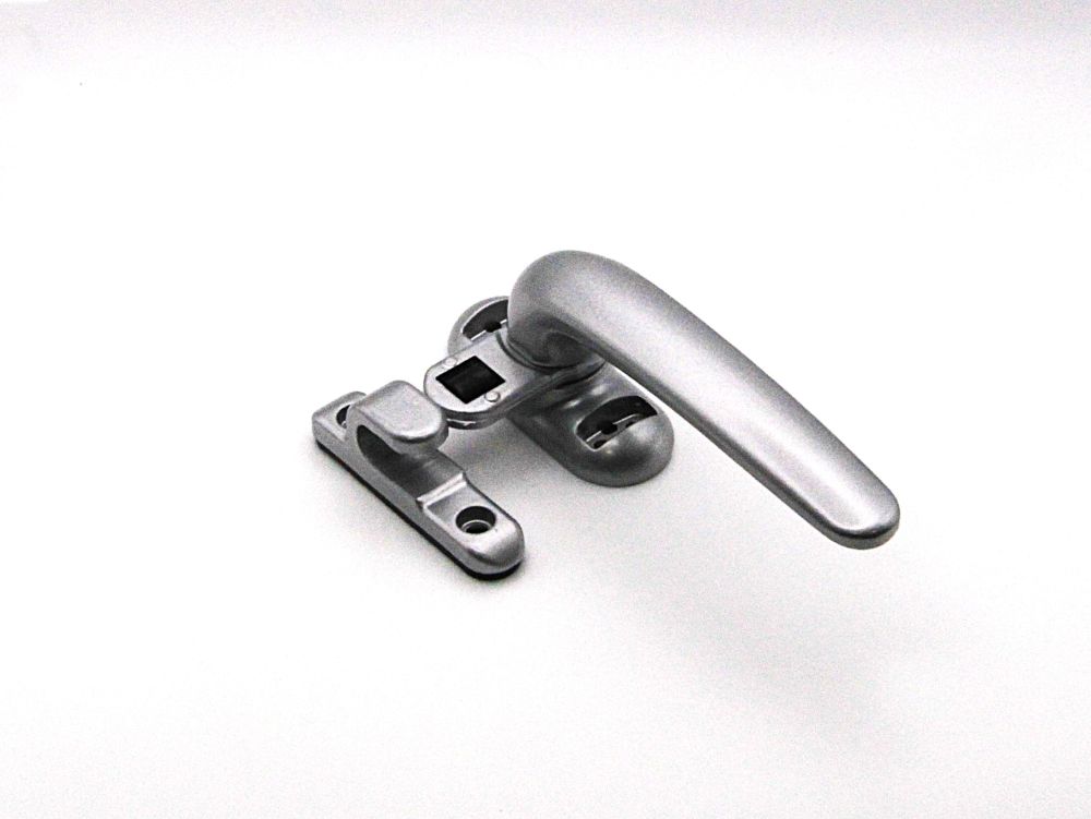 Cierre de presión ECO con pala plana, apertura derecha, color plata. RAN