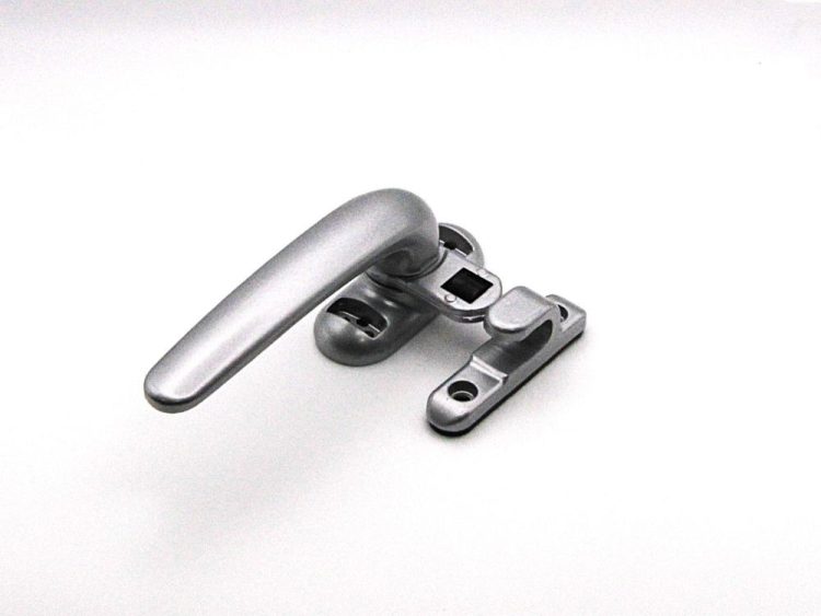 Cierre de presión ECO con pala plana, apertura izquierda, color plata. RAN