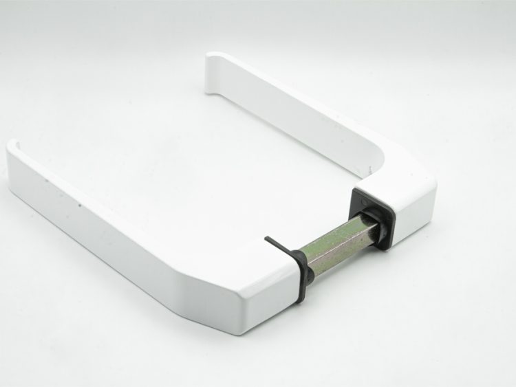 Juego de manillas para puerta/ventana de aluminio con cuadradillo de 8 mm. Color blanco. RAN (1 JUEGO)